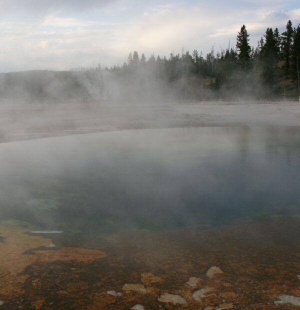 etats 060801 107 YELLOWSTONE
